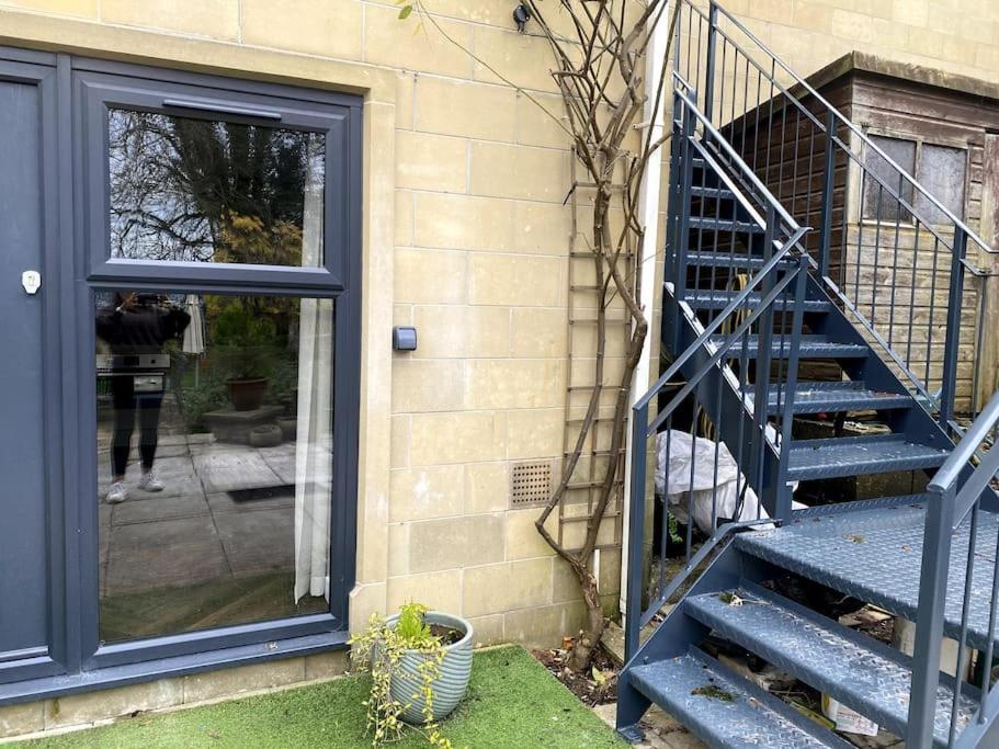The Retreat, Luxury Studio Apartment In Bath With Parking Экстерьер фото
