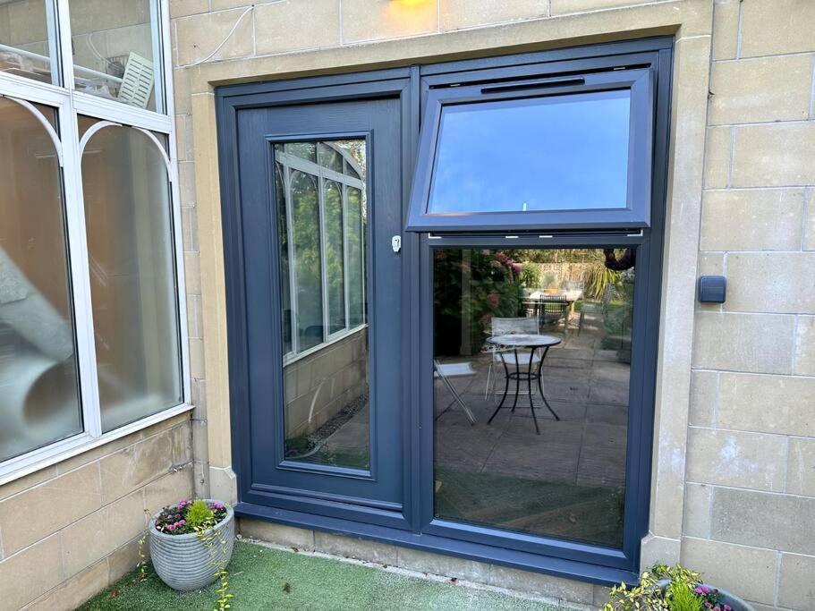 The Retreat, Luxury Studio Apartment In Bath With Parking Экстерьер фото